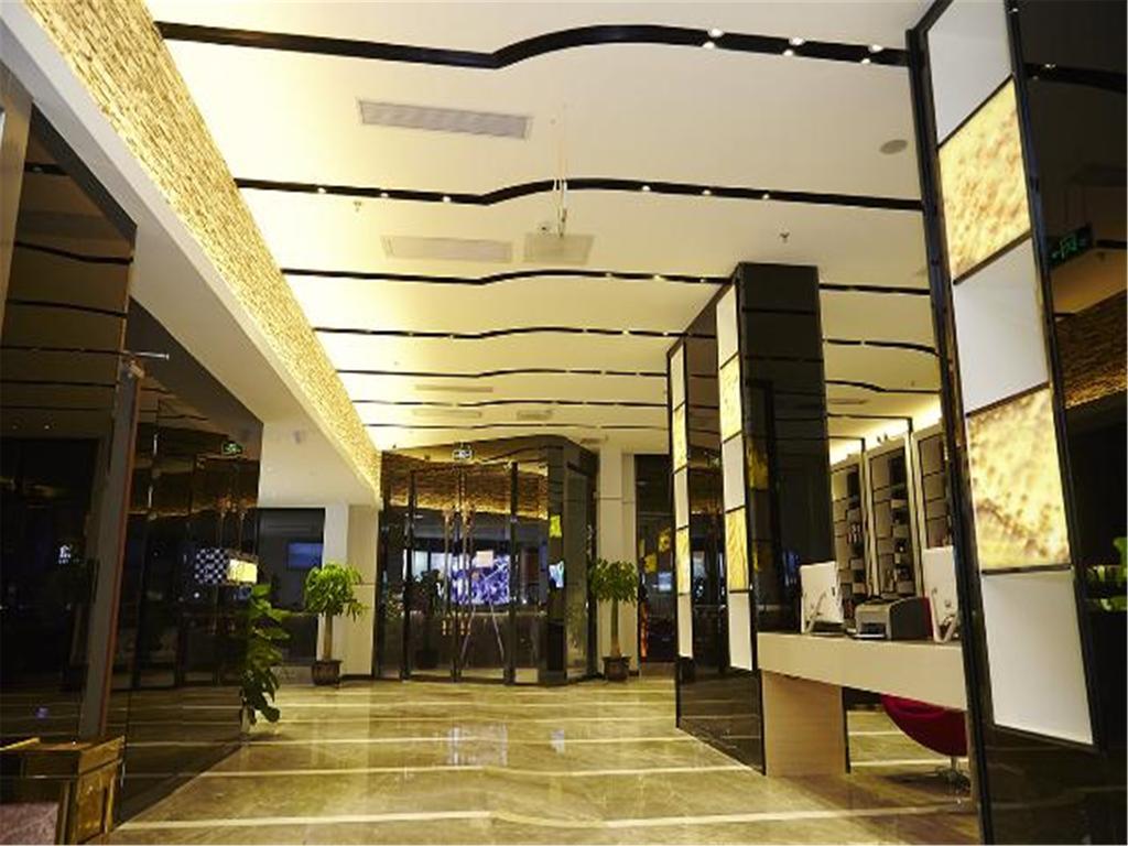 Lavande Hotel Tianhe Gangding Subway Station Branch Kanton Exterior foto